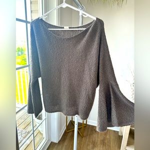Brown bell sleeve sweater, size medium, WILD PEARL